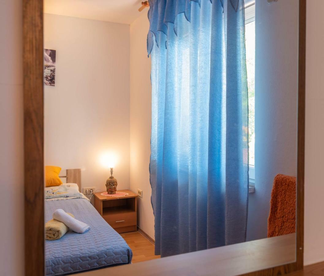Nostress Apartment Pula Buitenkant foto